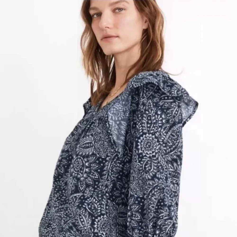 Madewell‎ Blue Paisley Garden Print Ruffle Shoulder Top